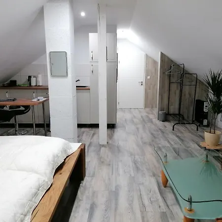 Aluston Apartamento *